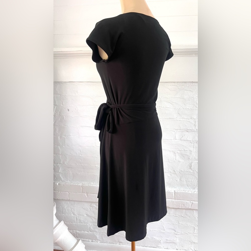 Norma Kamali Wrap Dress Cap Sleeve Sweetheart Neckline Knee Length Size M US 6 - Picture 8 of 12